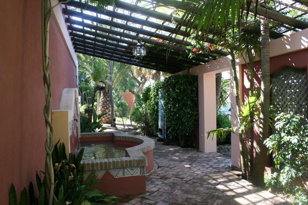 100% Fun Hotel Tarifa Kamer foto